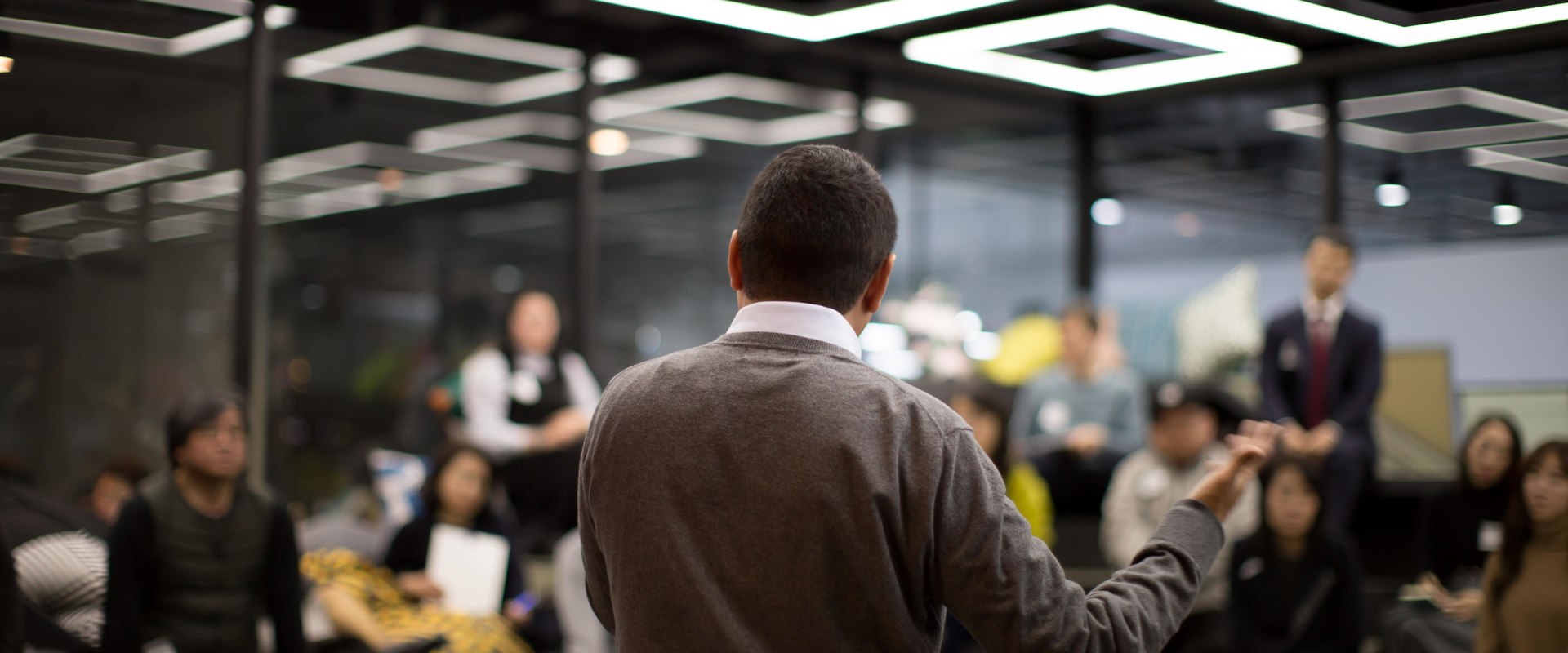 How do you engage participants in a virtual event