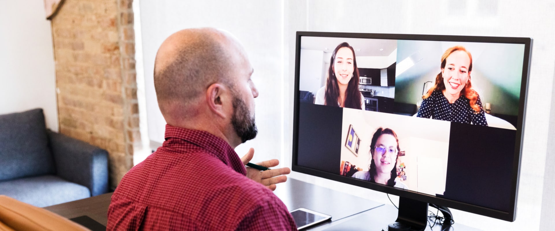 What are the strengths of the virtual event